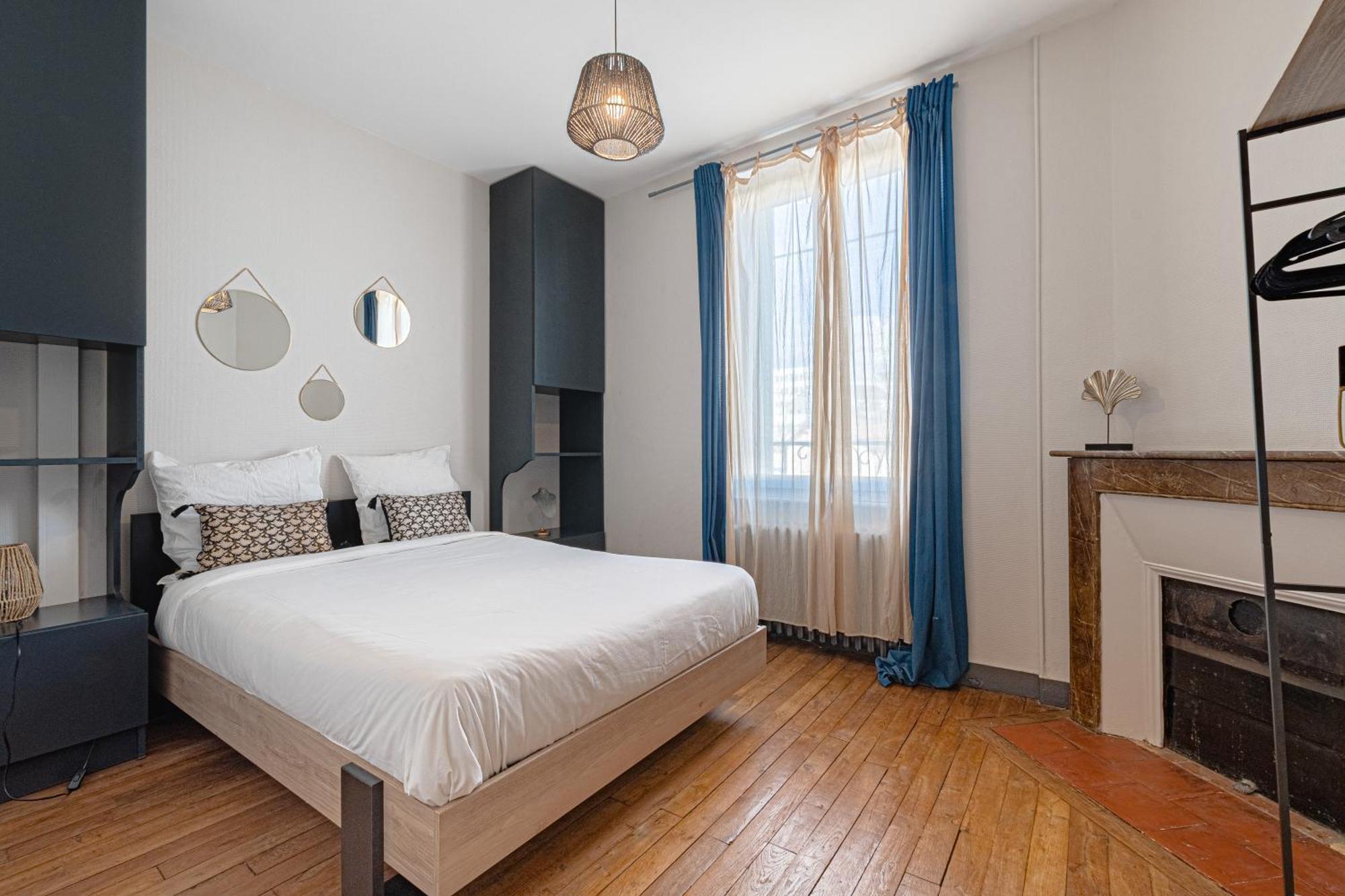 Maison Ampere ลิมอจส์ ภายนอก รูปภาพ